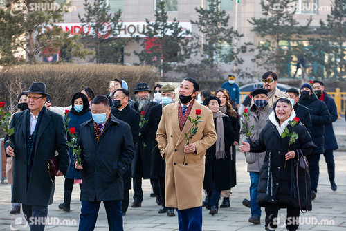 УДЭТ-ийн жүжигчид орон нутагт тоглоно