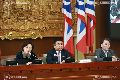 Д.Ганбат: Бүлгийн хуралд ирэхгүй байгаа гишүүдэд шат дараатай арга хэмжээ авна