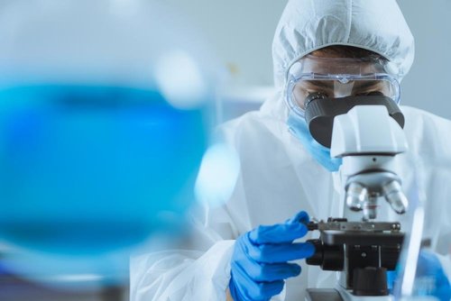 Эрдэмтэн: Омикрон коронавирусийн байгалийн вакцин болж магадгүй