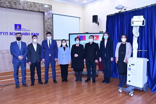 Швейцарын холбооны улсаас хөдөлгөөнт рентген аппарат хүлээлгэн өглөө