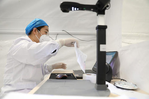 Хятадад COVID-19-ийг эмчлэх эмийг бүртгэв