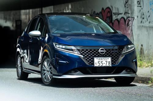 Японд Nissan Note машиныг оны шилдгээр нэрлэв