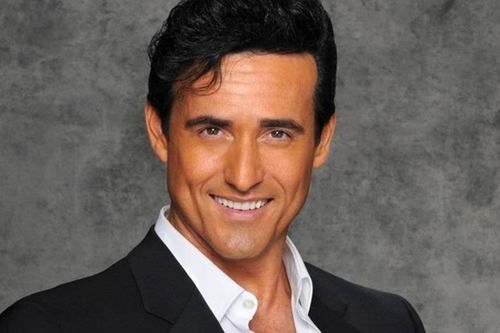 Il Divo дөрвөлийн гишүүн Карлон Марин таалал төгсжээ