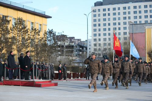 ФОТО: Энхийг сахиулагчдыг төрийн одон, медалиар шагналаа