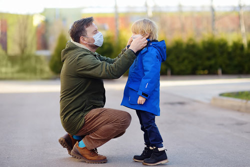 Францад зургаагаас дээш насныхан амны хаалт зүүх журам үйлчилж эхэллээ