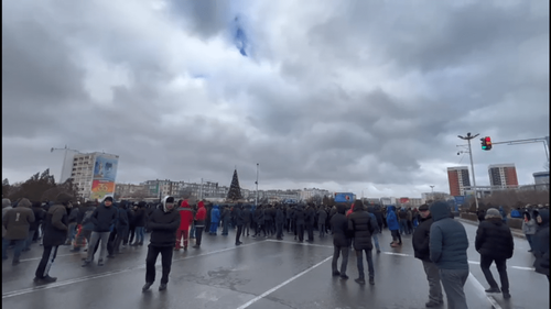 Казахстанд хийн үнийн өсөлтийг эсэргүүцсэн жагсаал үргэлжилж байна