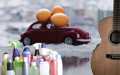 Хүйтэнд машиндаа үлдээж болохгүй 7 зүйл