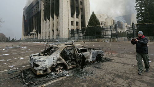 Лукашенко: Хэт даврагчид Казахстанд эргэлт хийхийг оролдсон