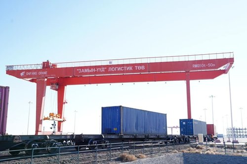 Маргаашнаас хөргүүртэй чингэлгээр нарийн ногоо, жимс татаж эхэлнэ