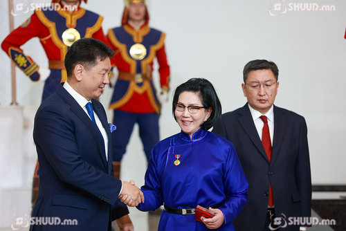 Т.Ганди Монгол Улсын Соёлын гавьяат зүтгэлтэн боллоо