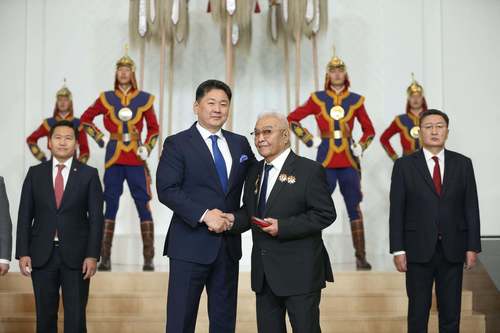 Ч.Дашдэмбэрэл, Н.Жанцан нарт Хөдөлмөрийн баатар цол хүртээлээ