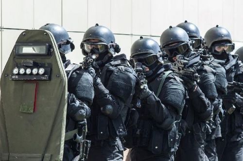 Алматыд терроризмын эсрэг тусгай ажиллагааны улмаас зам хаажээ