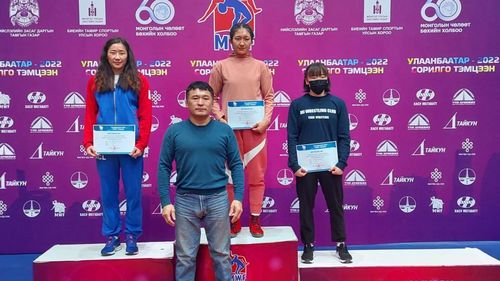 Улаанбаатар-2022 чөлөөт бөхийн насанд хүрэгчдийн сорилго тэмцээн боллоо