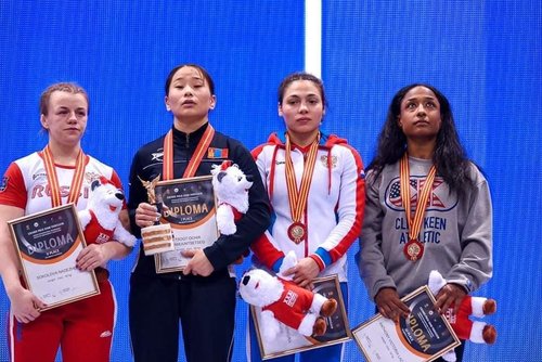 “Бага дэлхийн аварга”-д Монголын 70 гаруй бөх зодоглоно