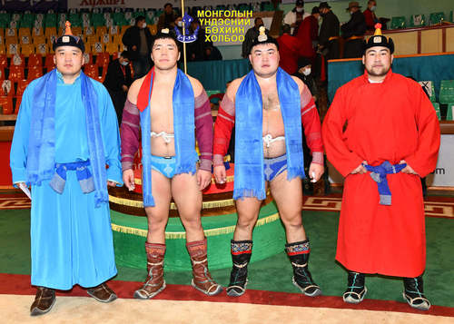 Аймаг, цэргийн цолтой бөхчүүдийн барилдаанд цэргийн арслан М.Лхагвагэрэл түрүүллээ