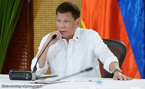 Филиппиний Ерөнхийлөгч албан тушаалаа орхиход бэлэн