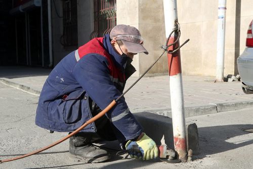 “Алтай центр” худалдааны төв зөвшөөрөлгүй хашлагаа буулгажээ
