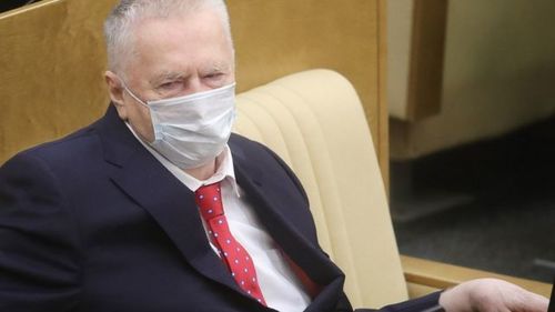 Найман тун вакцин тариулсан Жириновский өвчин нь хүндэрч, эмнэлэгт хүргэгджээ