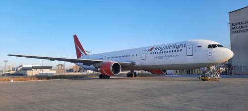 Оросын авиа компанийн хөлөг засварт орохоор Улаанбаатарт буулаа