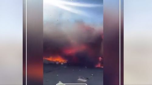 Бараа ачсан шаланз машин шатжээ