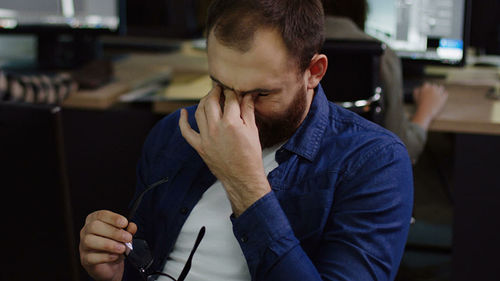 COVID-19: Эдгэрснээс хойш дараах шинж тэмдгүүд илэрвэл эмчид яаралтай хандах ёстой