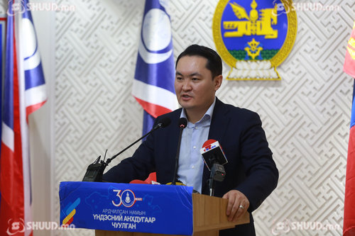 Ч.Өнөрбаяр: Олон улсын асуудалд Монголын төр өөрийн байр суурийг илэрхийлэх ёстой