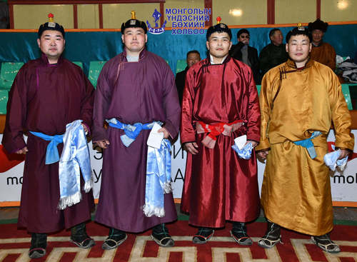 Аймаг, цэргийн цолтой бөхчүүдийн барилдаад хурц арслан О.Наранбаатар түрүүллээ