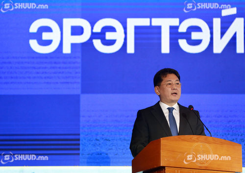 У.Хүрэлсүх: Өнөөдрөөс айл өрх, албан байгууллага, төр засаг, ард түмнээрээ архины эсрэг тэмцэцгээе