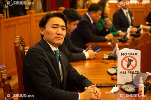 Д.Дамдинням: Цагаан сараар ахмад настнуудтайгаа мөнгөөр золгох нь хууль зөрчих үү