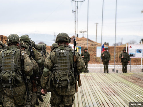 Зеленский: Эрх баригчдаасаа айлгүй хөвгүүдээ хайрлаарай