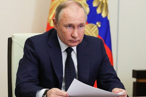 Путин хийн төлбөрийг рублиэр хийхийг үүрэгдэж, рубль чангарч эхлэв