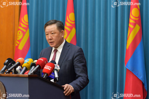 Л.Халтар: Миний зам, миний гар цагаан шүү