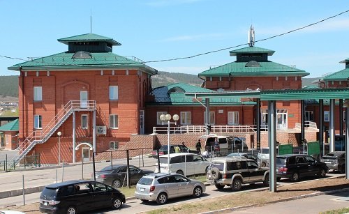 Иргэдийг Оросоос Монгол руу элсэн чихэр зөөхийг хоригложээ