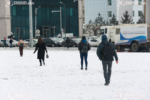 Улаанбаатарт 6 хэм дулаан байна