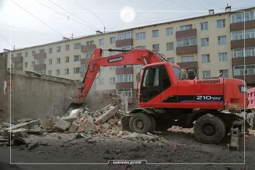 Баянзүрх дүүрэгт 84 гаражийг буулгаж, газар чөлөөллөө