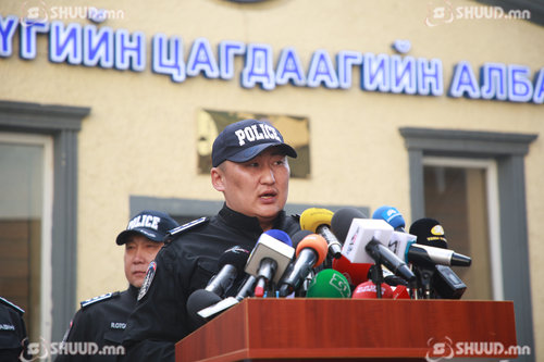 Б.Баатархүү: Жагсаалын үеэр цагдаагийн долоон албан хаагч бэртэж, гэмтсэн