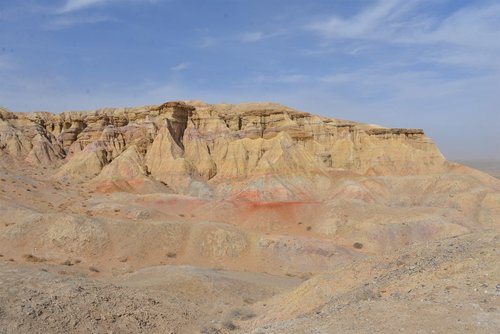 Дундговь аймгийн Цагаан суваргыг улсын тусгай хамгаалалтад авахаар төлөвлөжээ