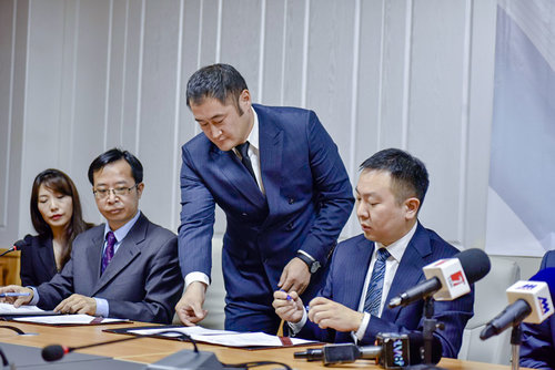 Газрын тосны үйлдвэрийн түүхий тос дамжуулах хоолойн төслийн гэрээнд гарын үсэг зурлаа