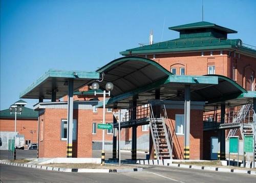 Буриадын бизнесменүүд Хиагт боомтынхны хүнд суртлын талаар Цыденовт 