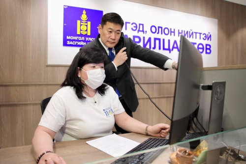 Засгийн газрын гишүүд “11 11” төвд ажиллаж, иргэдтэй уулзалт хийнэ