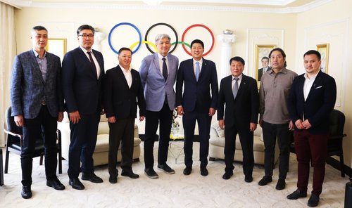 Сагсан бөмбөгийн холбооны шинээр сонгогдсон удирдлагыг хүлээн авч уулзжээ