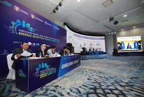 Р.Дагва: Хотын эдийн засгийг бэхжүүлэгч нь хувийн хэвшлийнхэн