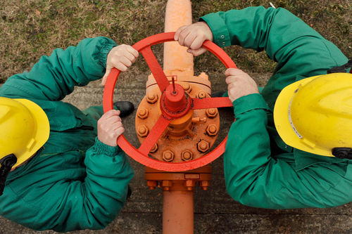 Австри Оросын хийн төлбөрийг рублиэр хийхээс татгалзав