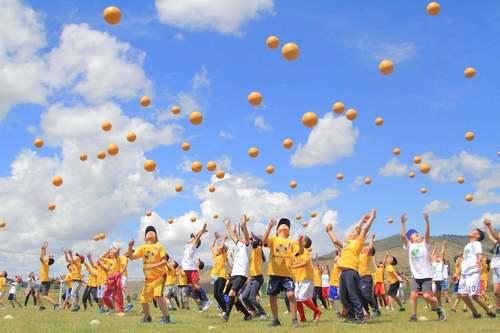 Зуныг зугаатай өнгөрөөх хүүхдийн ТАВАН зуслан