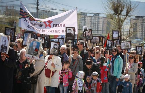 Тавдугаар сарын есөн буюу Төв Азийн орнуудын төвийг сахих гэсэн оролдлого
