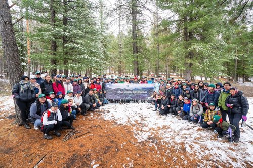 ХААН Банкны хамт олон Сэлбэ голын эхэнд хоёр дахь жилдээ мод тарилаа
