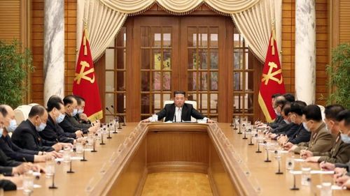 COVID-19-ийн анхны тохиолдол илэрсэн гэж Хойд Солонгос зарлав