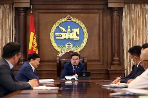 Төрийн ордныг иргэдэд нээлттэй болгохыг үүрэг болголоо