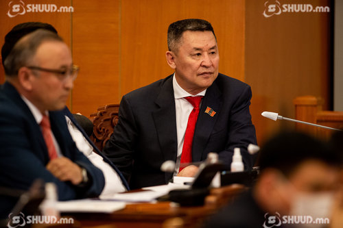 Ш.Адьшаа: Наадам эрлийз мориор бизнес хийдэг хүмүүсийн зугаа цэнгэл боллоо