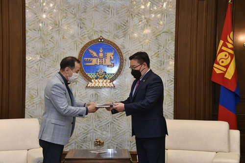 Татварын мэргэшсэн зөвлөх үйлчилгээний хуулийн нэмэлт өөрчлөлтийн төслийг өргөн мэдүүллээ